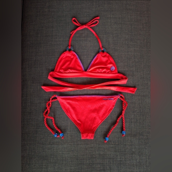 Aaron Chang bikini - Picture 3 of 7